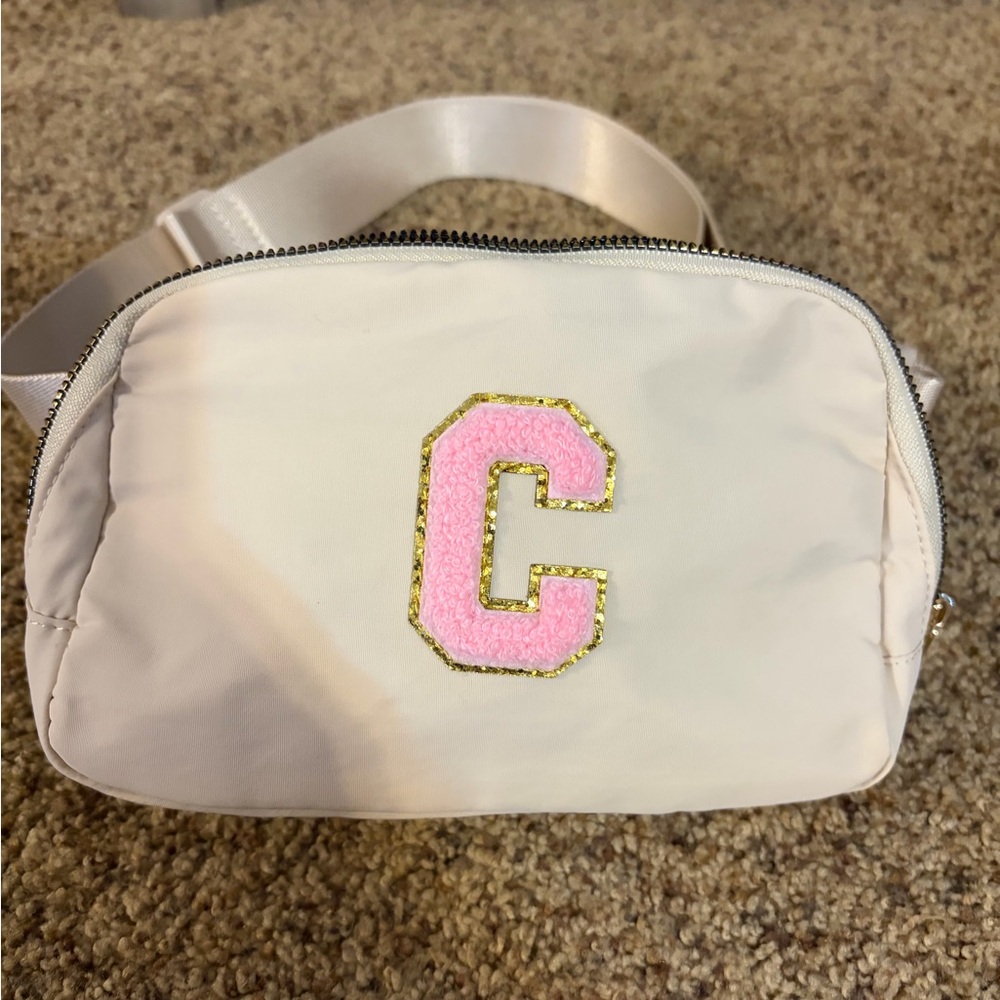 Stylish Cream Bag with Pink Accent
